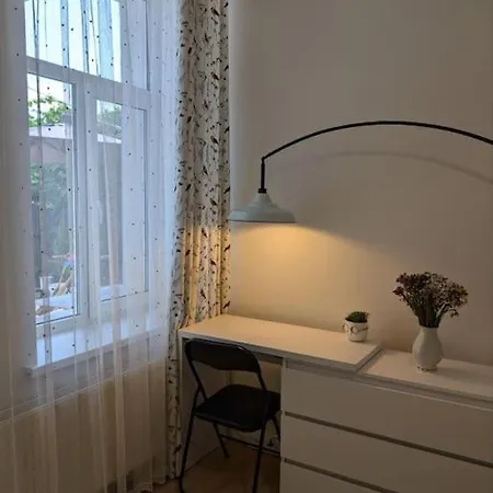 Apartment Apartament Central Cu Curte Privata *