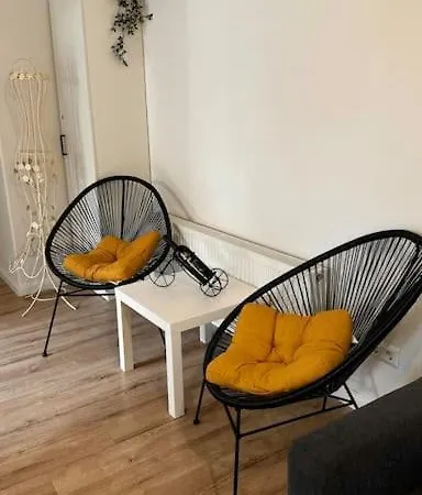 Apartament Central Cu Curte Privata Apartment Chisinau